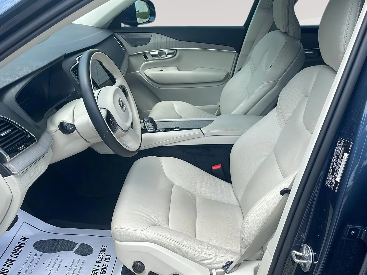 Used 2025 Denim Blue Metallic Volvo Plus image 9