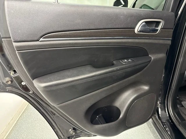 Used 2018 Black Jeep Limited image 17