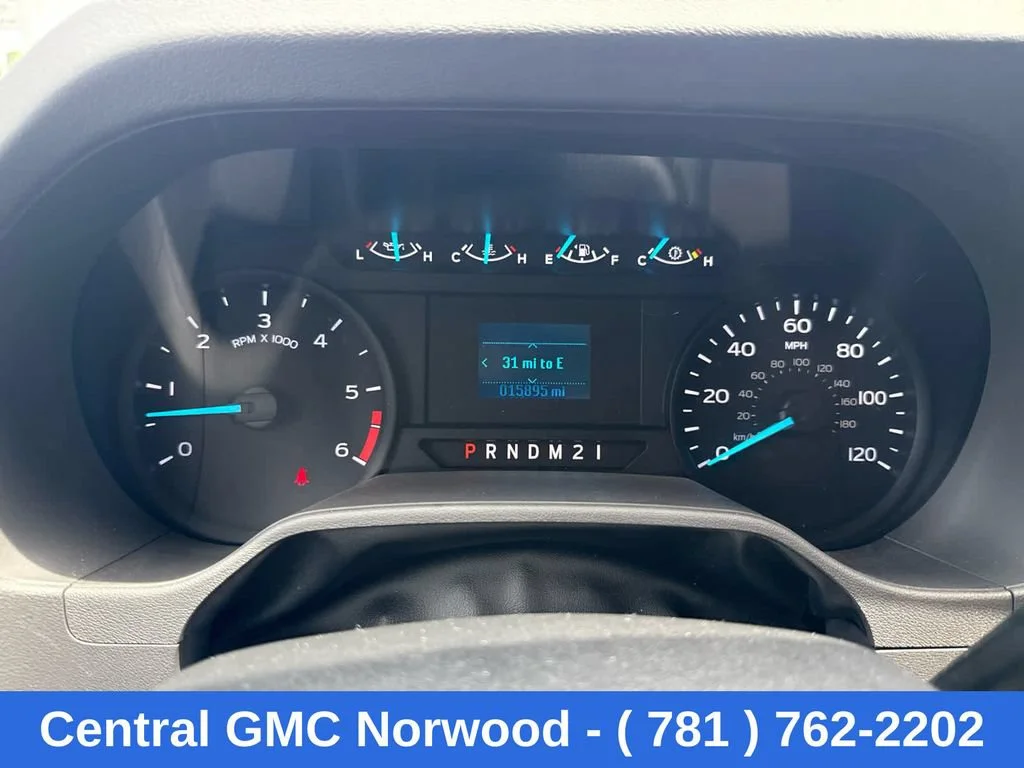 Used 2024  Ford BASE image 18