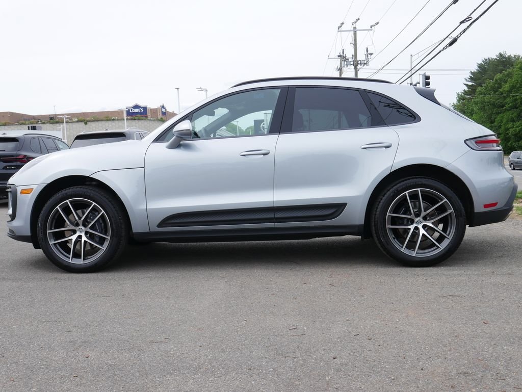Used 2022 Silver Porsche Base image 4