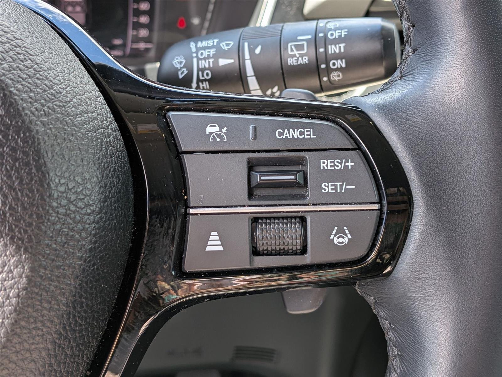 Used 2026 Platinum White Pearl Honda RTL image 22