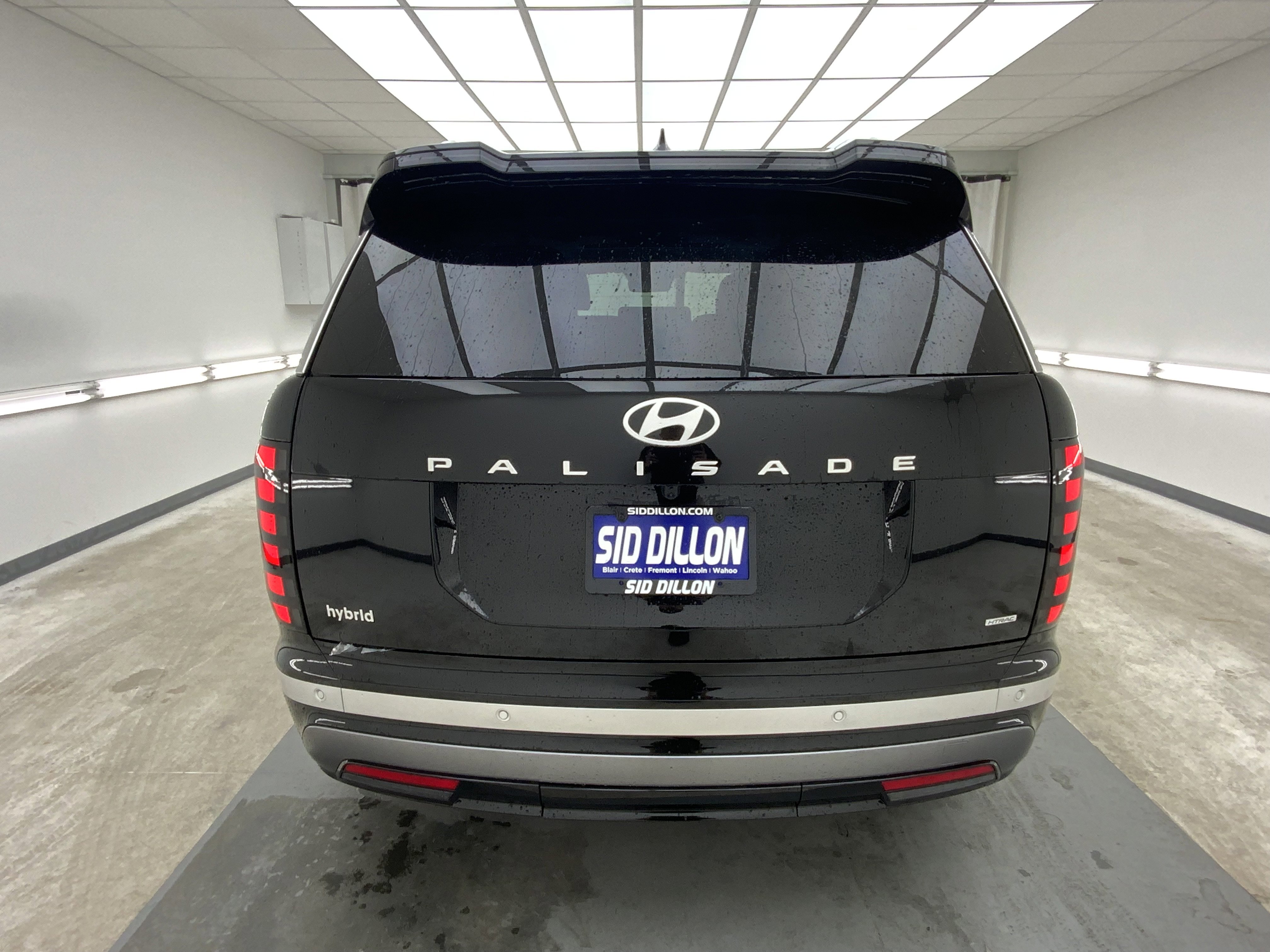 New 2026 Abyss Black Pearl Hyundai Limited image 4