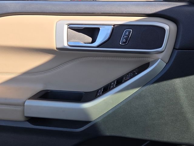 Used 2020 White Ford XLT image 27
