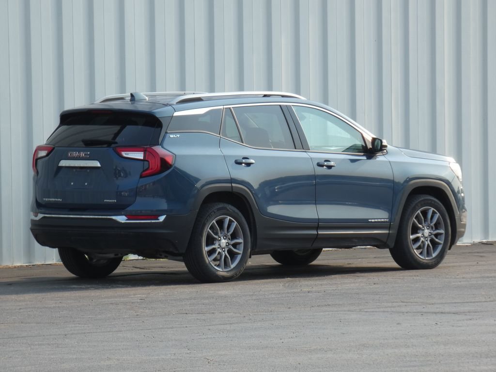 Certified Used 2024 Blue GMC SLT image 3