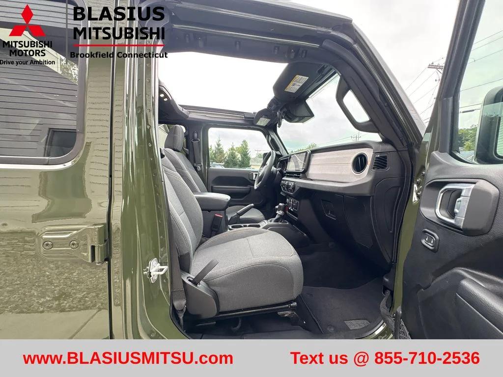 Used 2024 Green Jeep Sport S 4xe image 51
