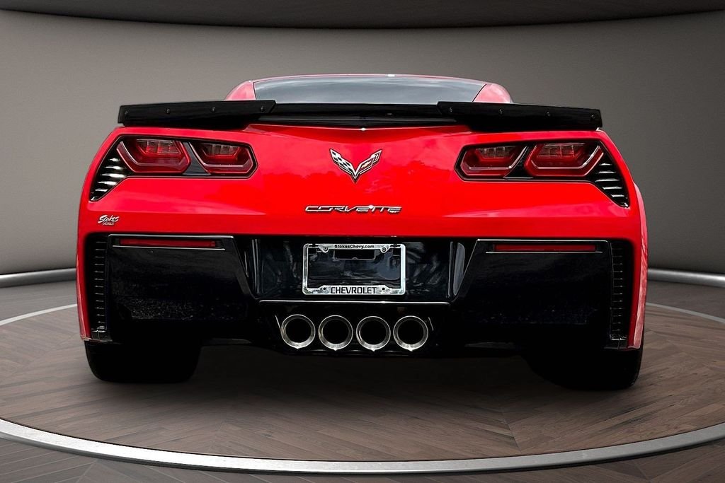 Used 2019 Red Chevrolet Grand Sport image 5