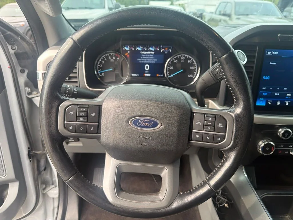 Certified Used 2022 White Metallic Ford XLT image 29