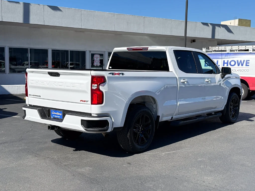 Used 2026 Summit White Chevrolet RST image 7