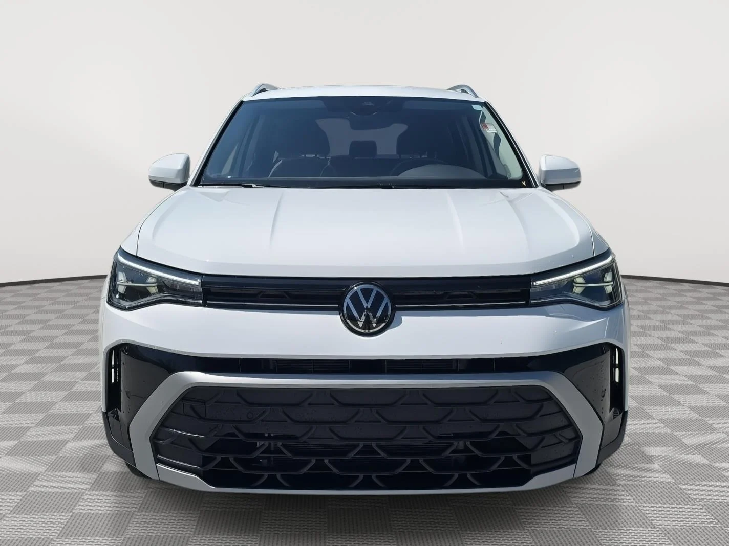 Certified Used 2025 WHITE Volkswagen SE image 7