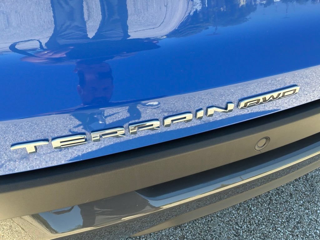 New 2027 Rapids Metallic GMC Elevation image 20
