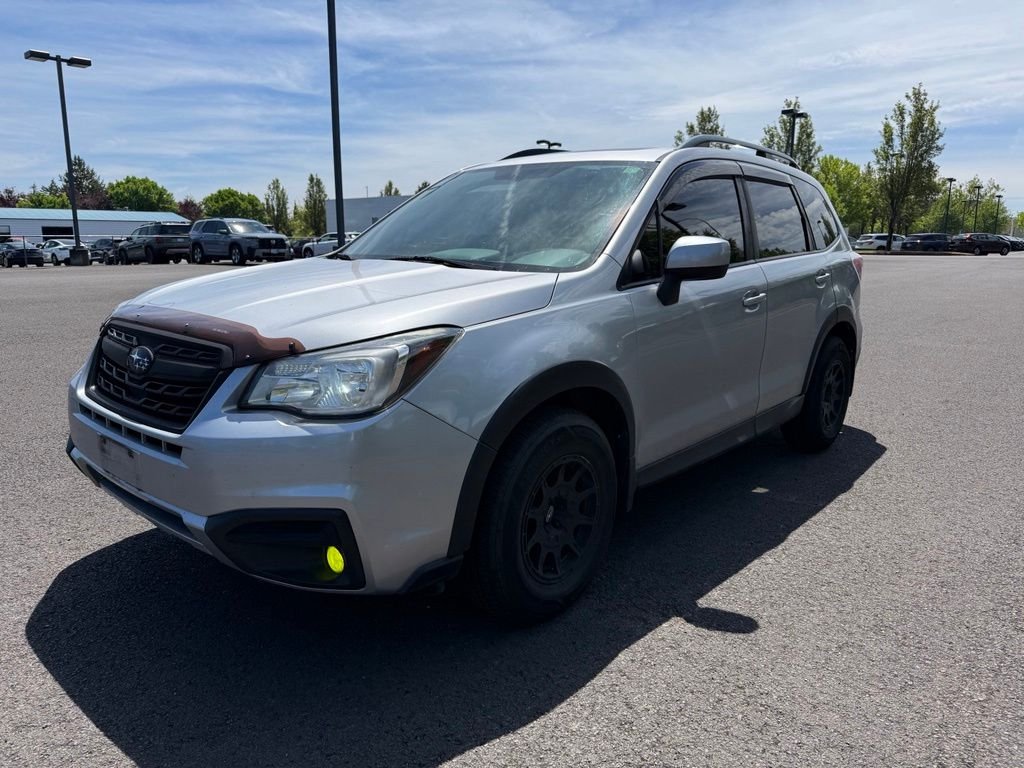 Used 2018 Ice Silver Metallic Subaru 2.5i Premium image 3