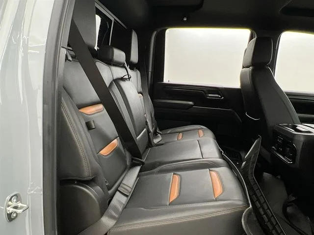 2024 GMC Sierra 2500HD AT4 - Photo 17