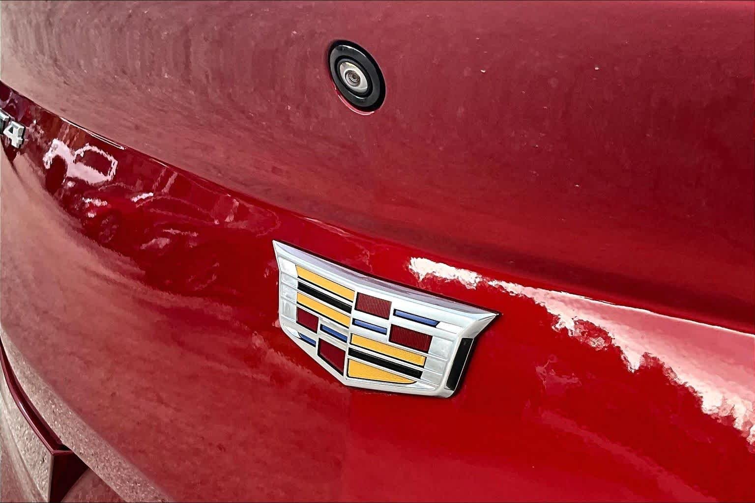 Used 2022 Infrared Tintcoat Cadillac  image 31