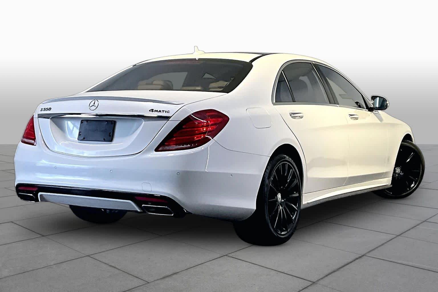 Used 2017 designo Diamond White Metallic Mercedes-Benz S 550 image 13