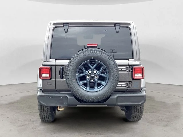 New 2026 Granite Crystal Metallic Clearcoat Jeep 4-DOOR 85TH ANNIVERSARY EDITION image 5