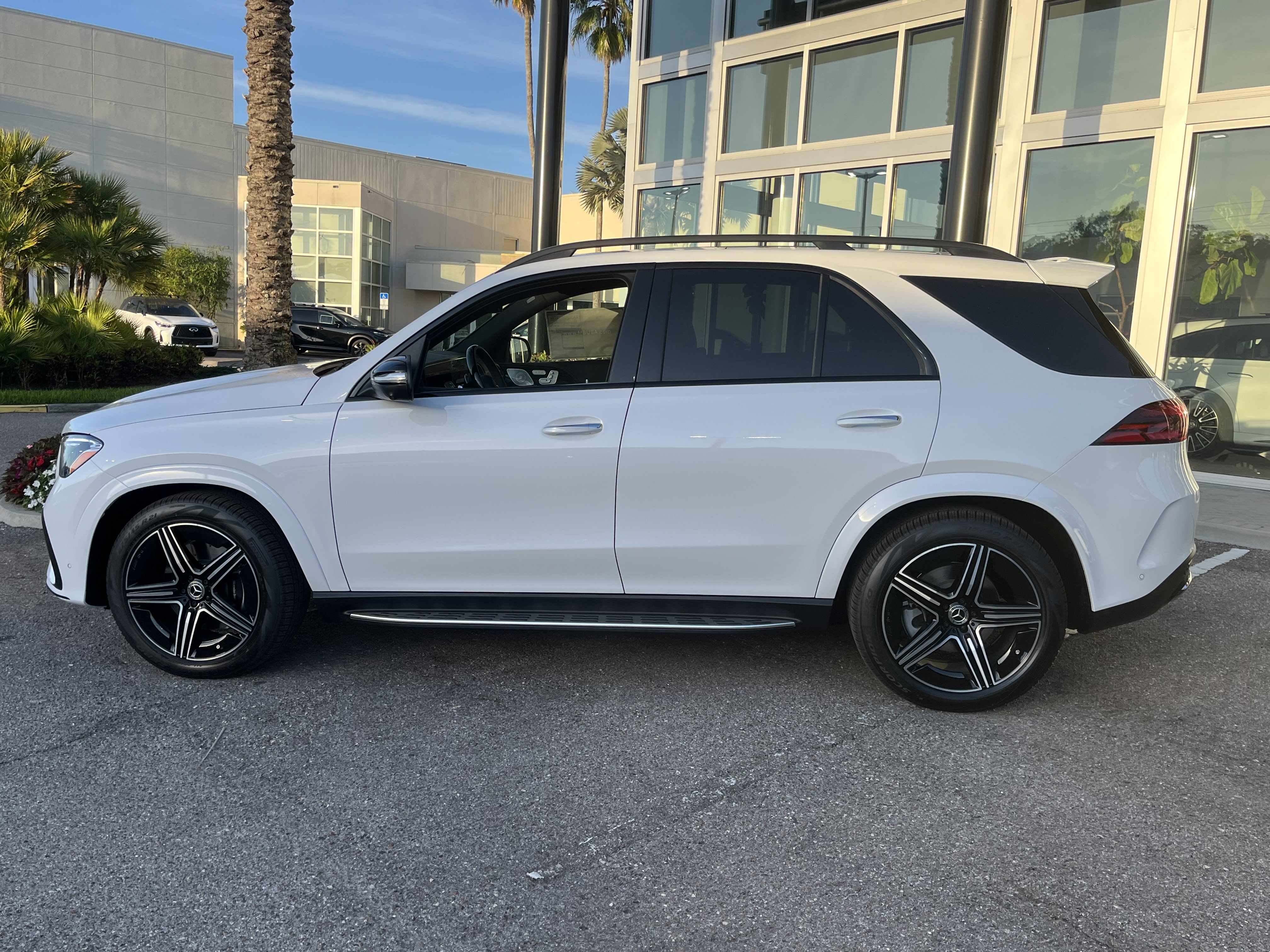 New 2026 MOONLIGHT WHITE Mercedes-Benz GLE 350 image 3