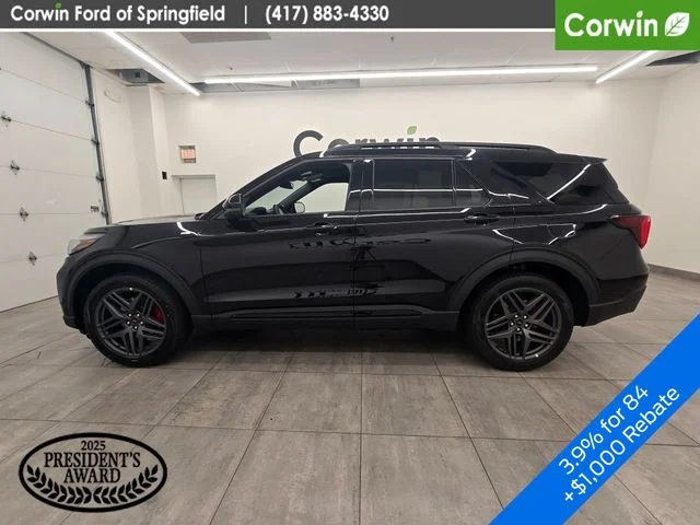 New 2026 Agate Black Metallic Ford ST-Line image 2