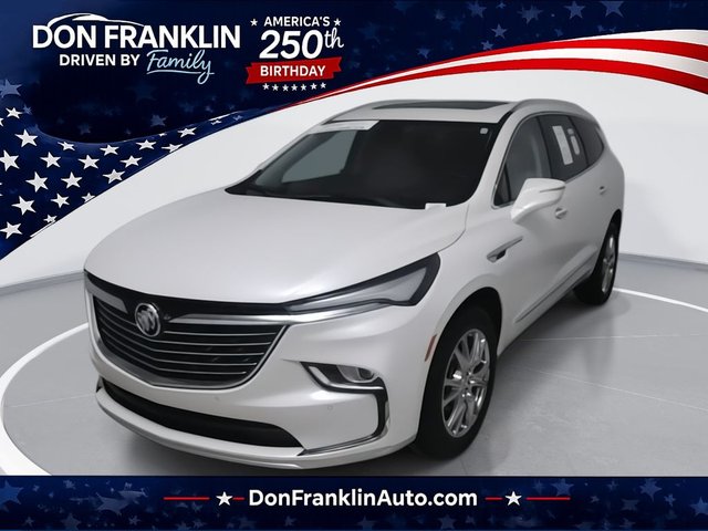 2023 Buick Enclave Essence