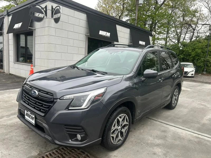 Used 2022 Gray Subaru Premium Sport Utility 4D image 2