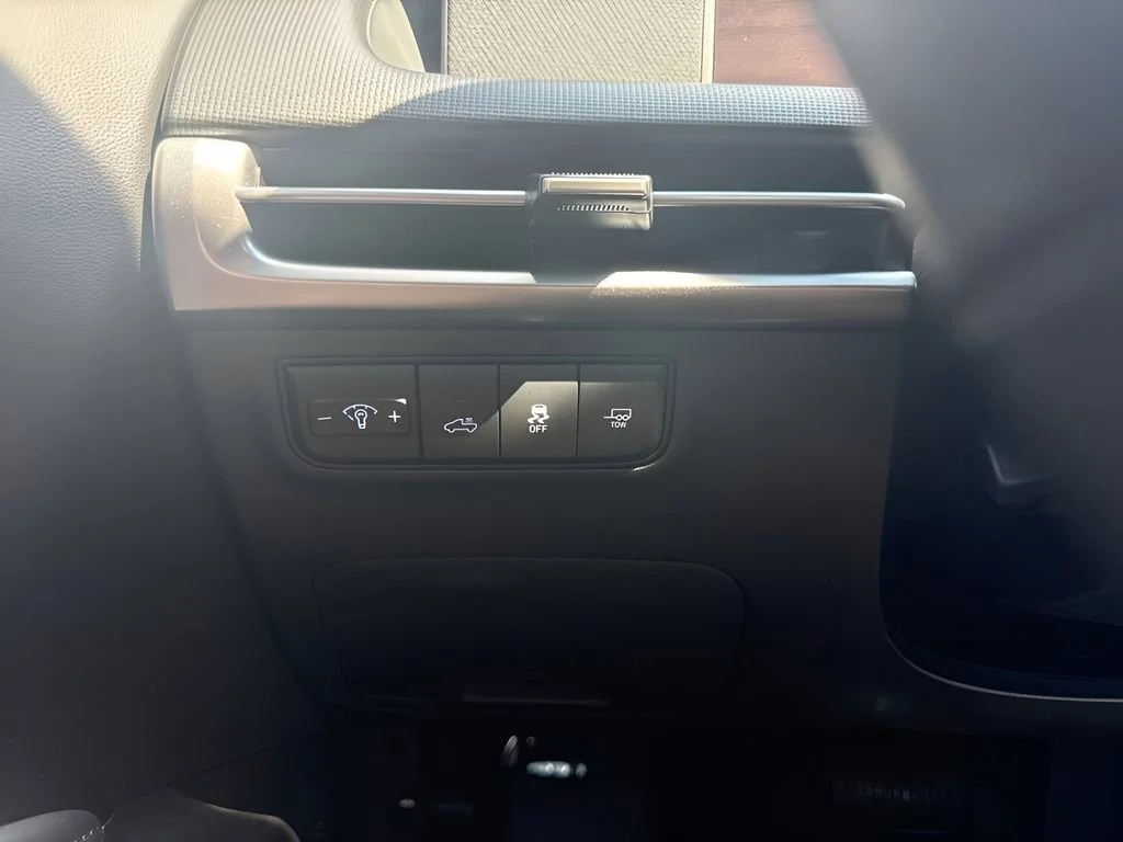 Used 2025 Orange Hyundai XRT image 24