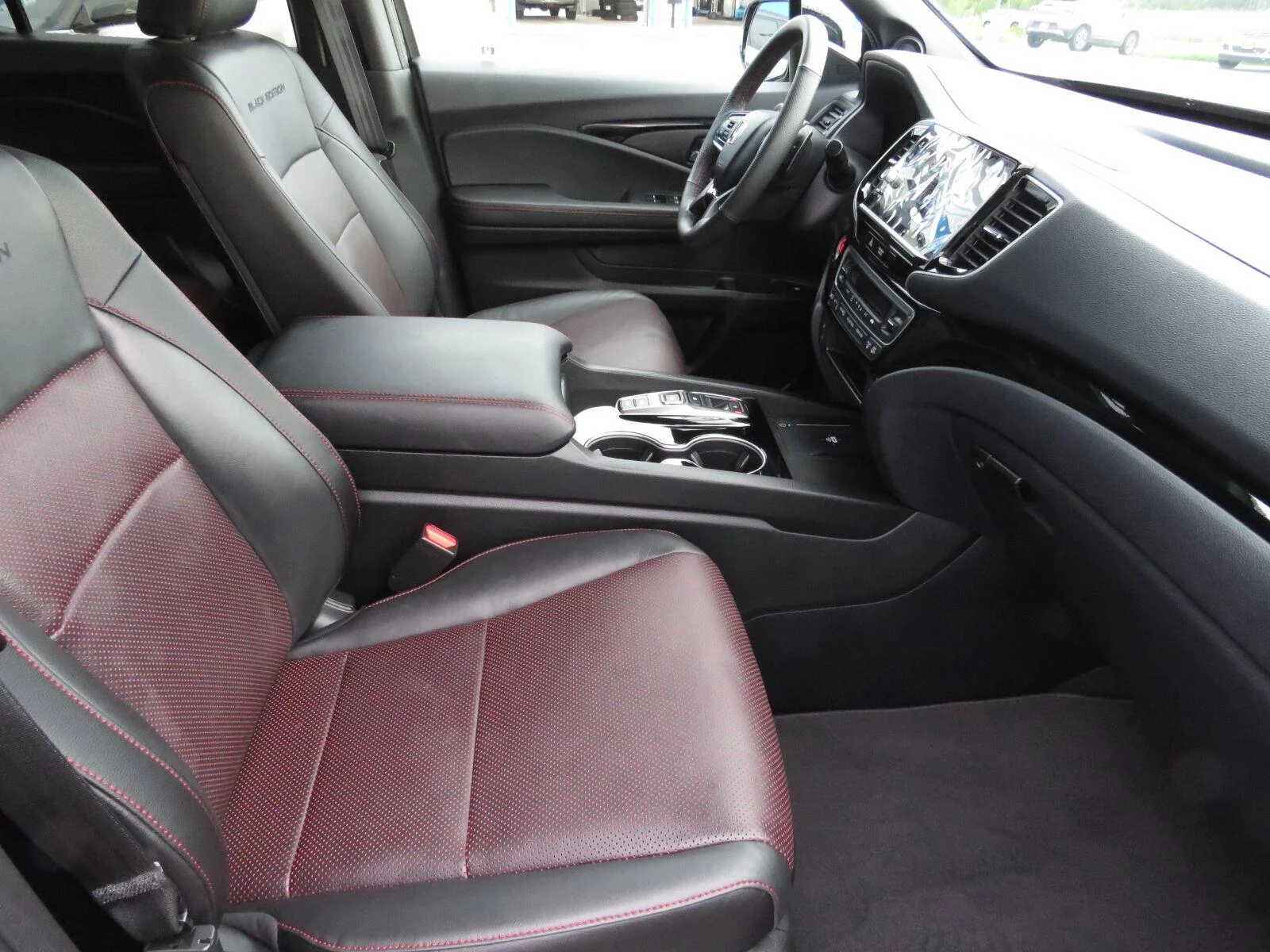 Used 2024  Honda Black Edition image 16