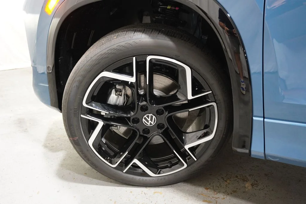 New 2026  Volkswagen 2.0T SEL R-Line Turbo image 34