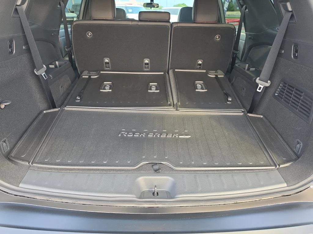 New 2026 Boulder Gray Pearl / Super Black Two-tone Nissan Rock Creek® image 48