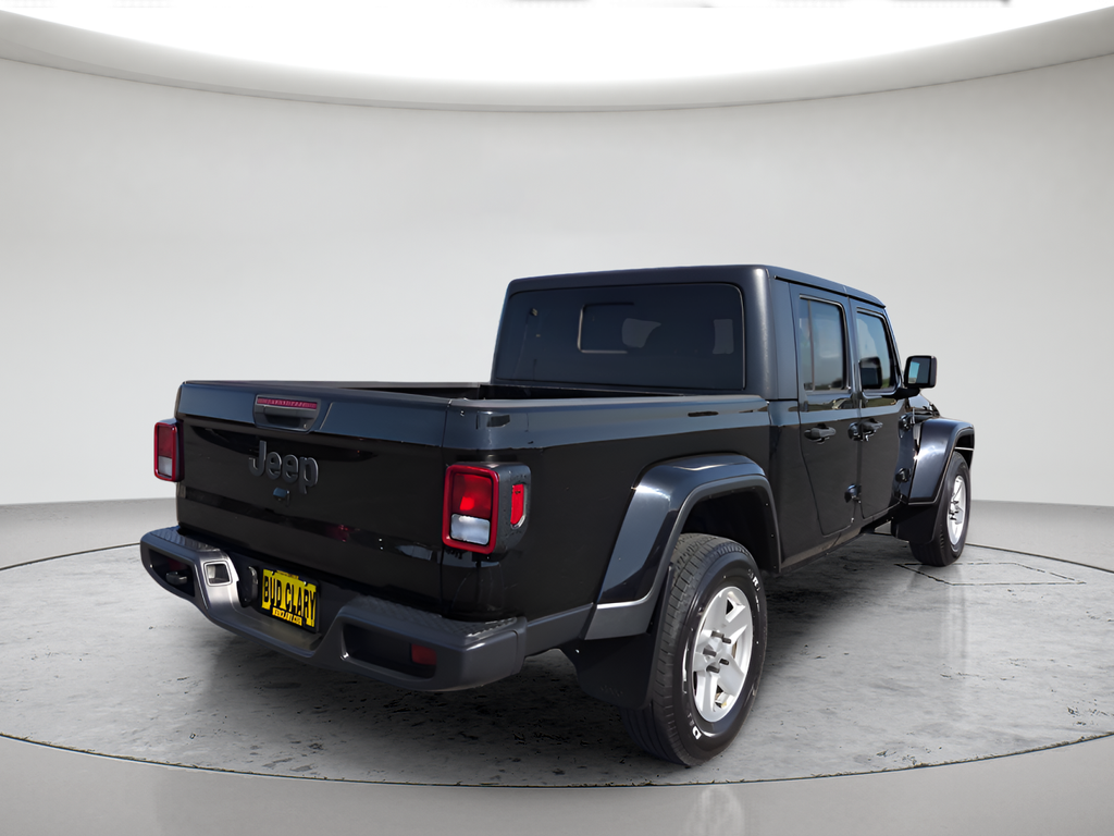 Used 2021 Black Jeep Sport image 9