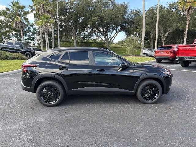 New 2026 Mosaic Black Metallic Chevrolet ACTIV image 3