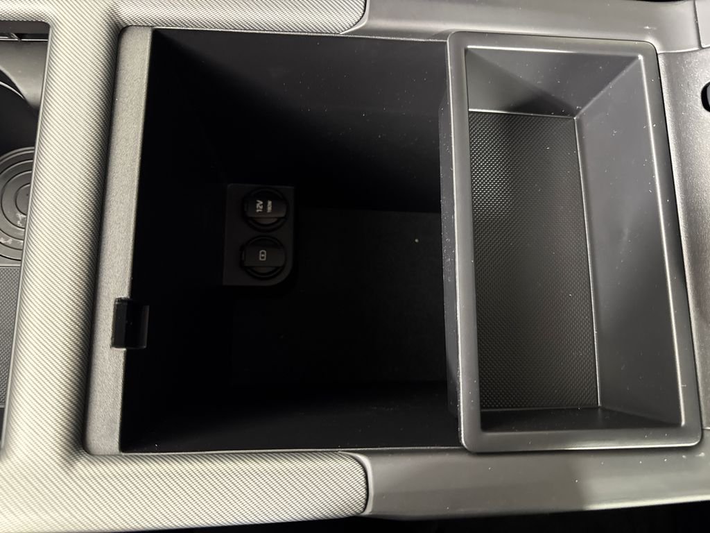 Certified Used 2025 Silver Hyundai SEL image 25