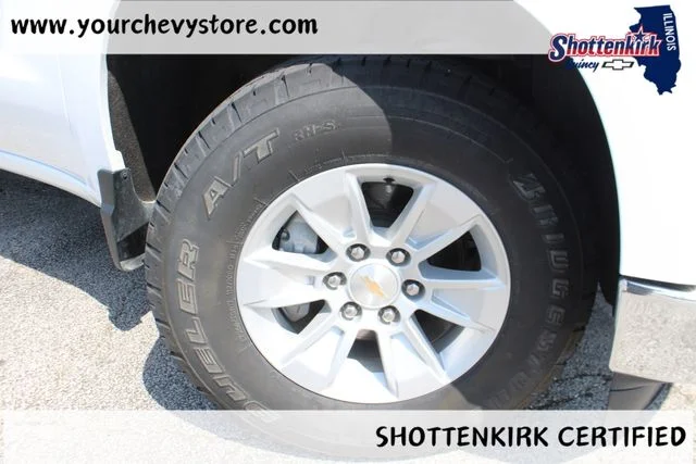 Used 2022 White Chevrolet LT image 12