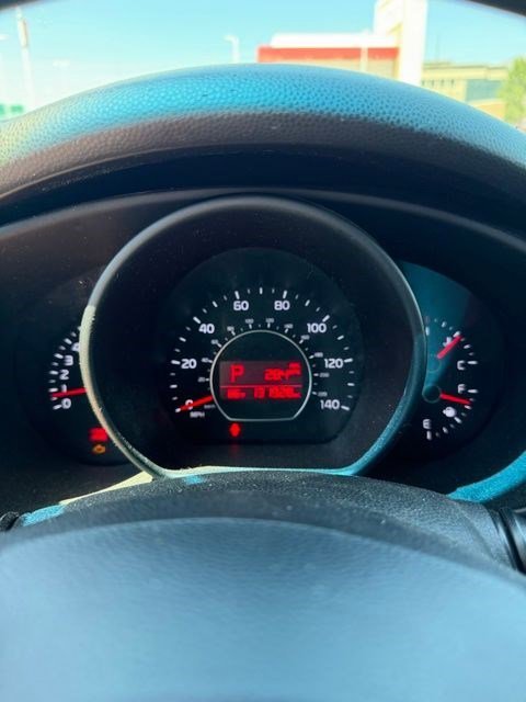 Used 2014 Bright Silver Kia Base image 4