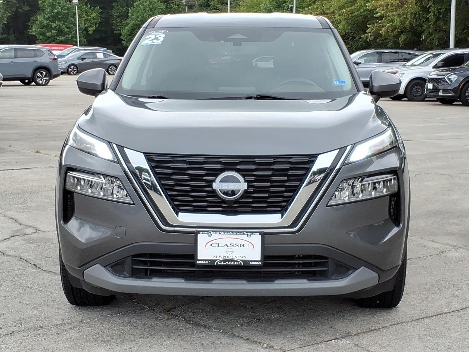 Used 2023 Gun Metallic Nissan SV image 2
