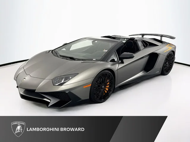 Pre-Owned 2017 Lamborghini Aventador LP750-4 SuperVeloce 2D