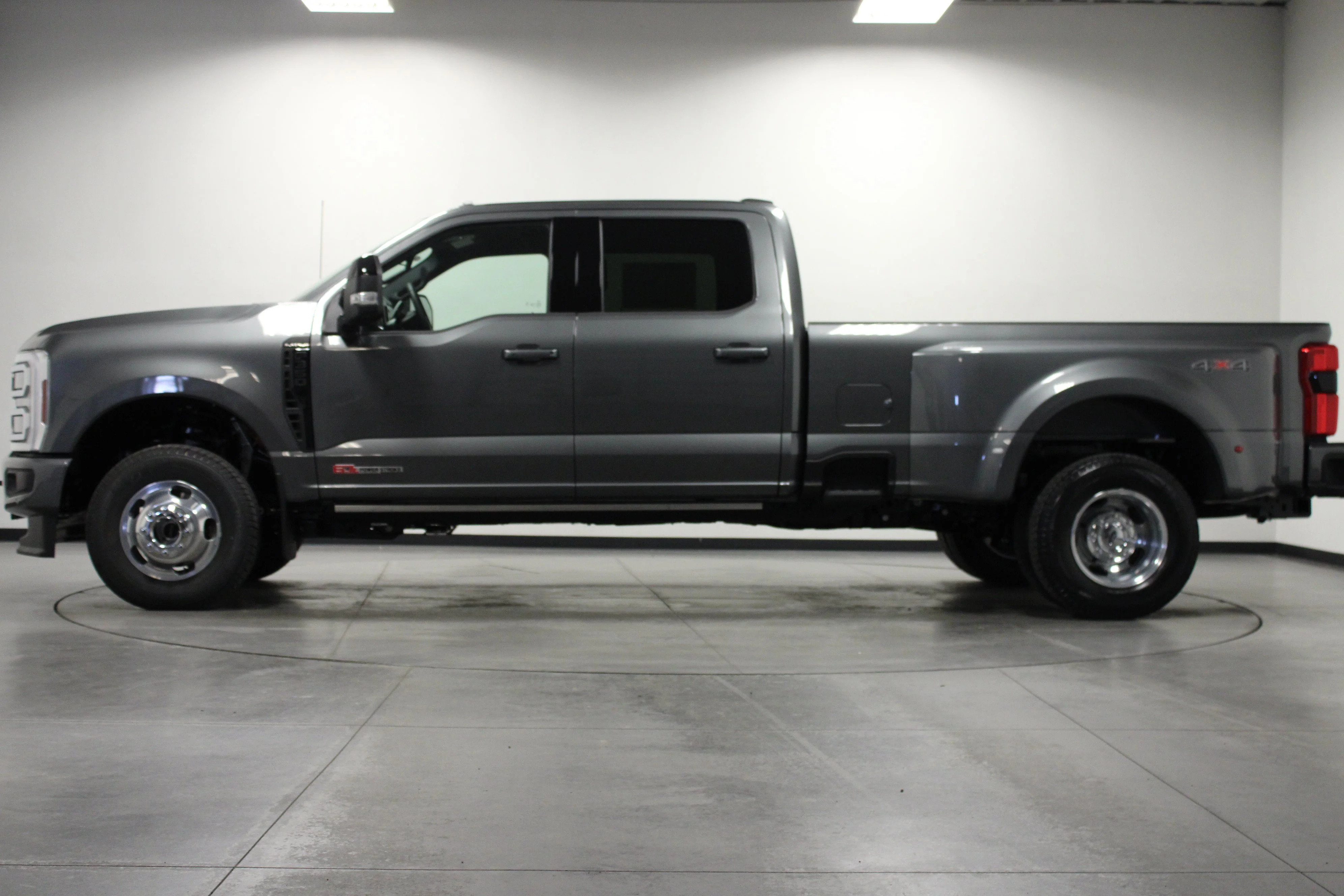 New 2026 Carbonized Gray Metallic Ford F-350® Platinum® image 7