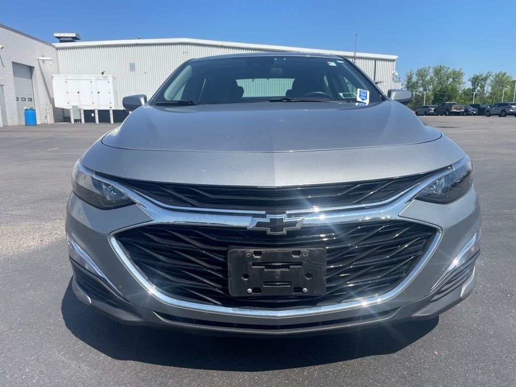 Used 2024 Gray Chevrolet RS image 8