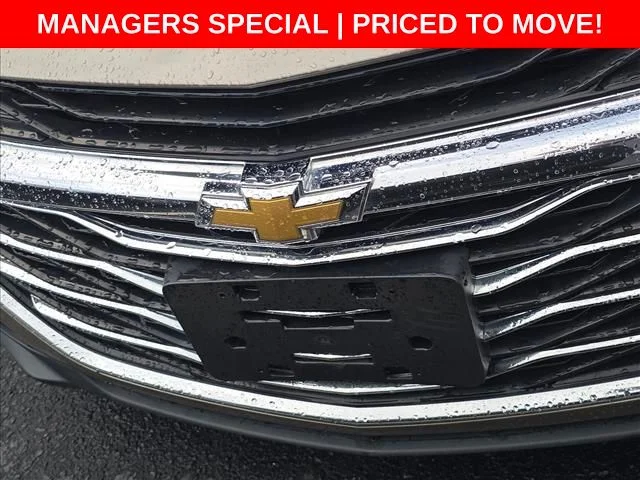 Used 2022 Gray Chevrolet LT image 27