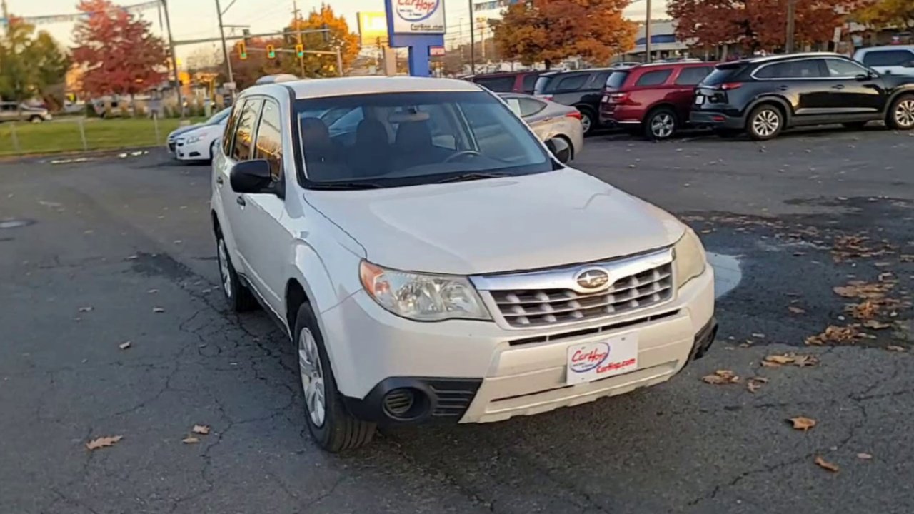 2013 Subaru Forester Base X photo 2