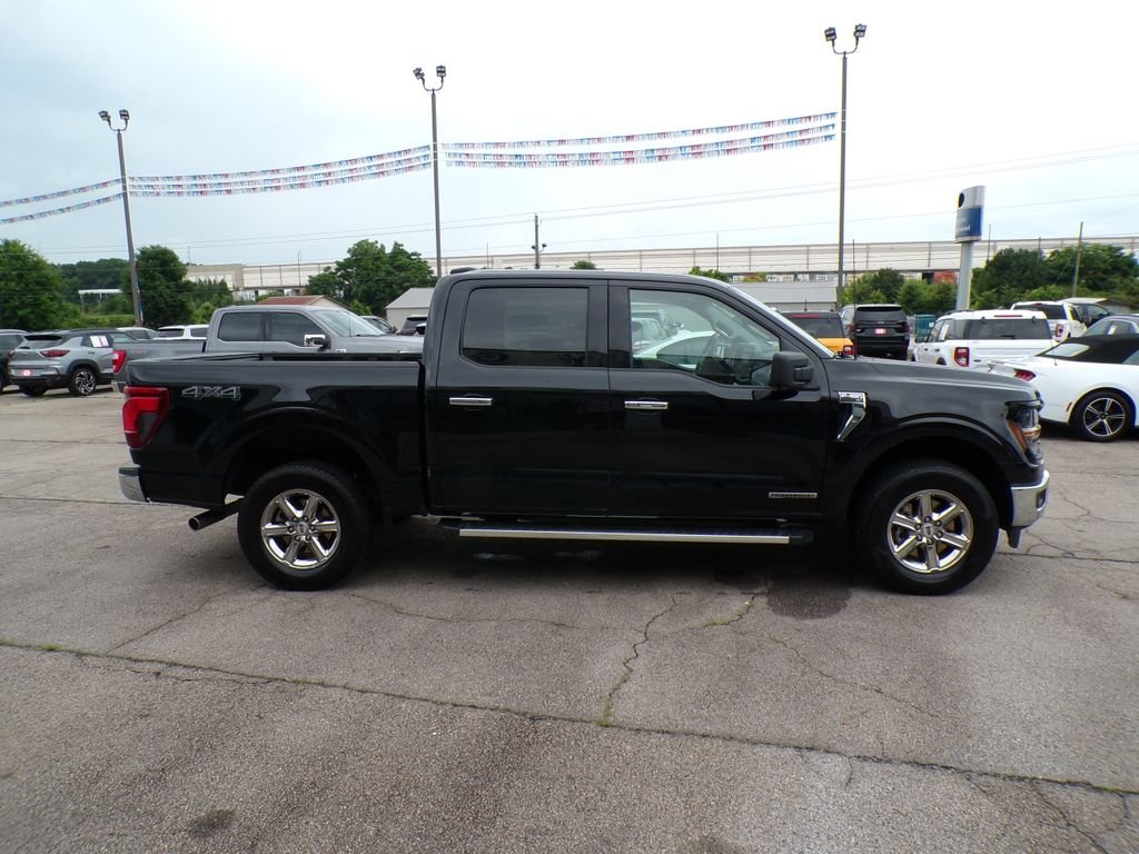 Used 2024 Black Metallic Ford XLT image 8