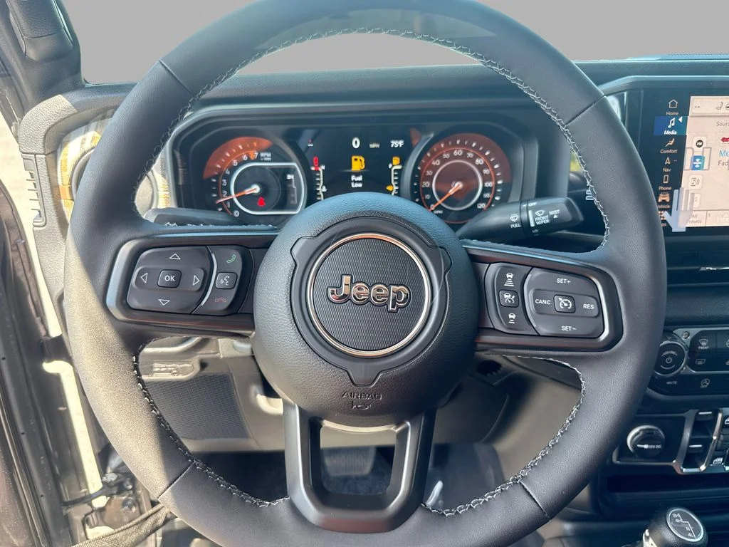 New 2026 Granite Crystal Metallic Clear-Coat Exterior Paint Jeep 85th Anniversary Edition image 15