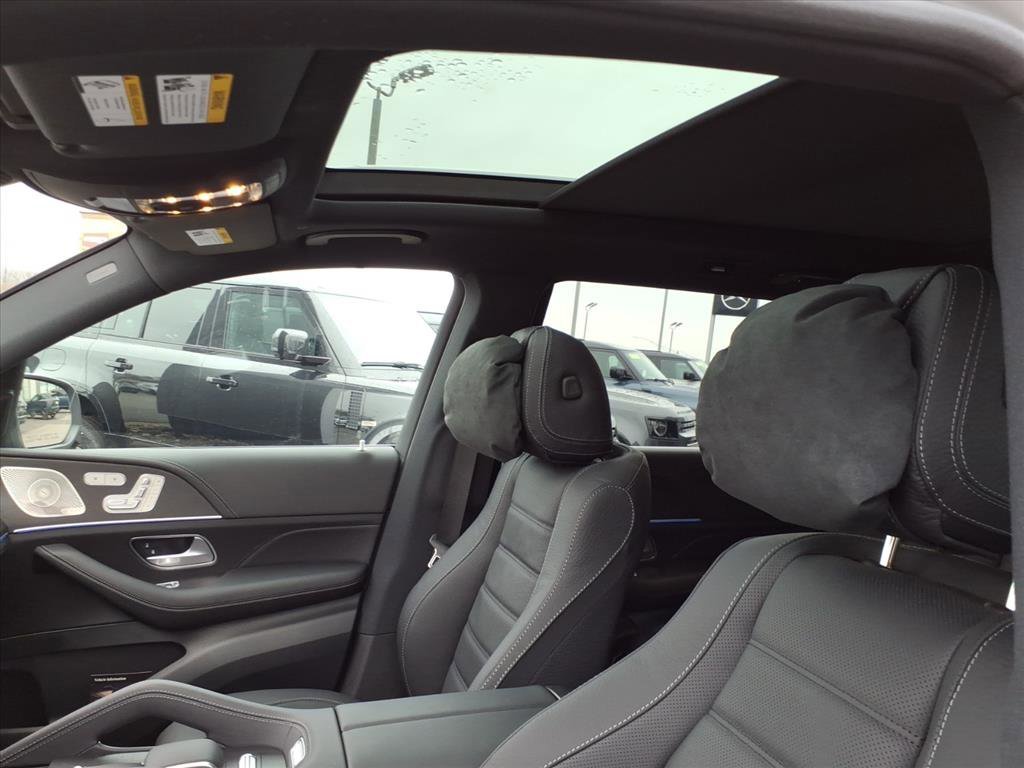 New 2026 Alpine Grey Mercedes-Benz GLS 580 image 11