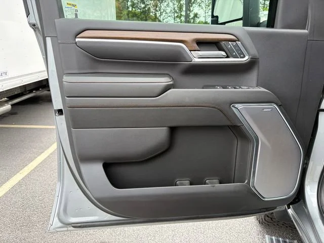 Used 2024 Sterling Gray Metallic Chevrolet High Country image 10