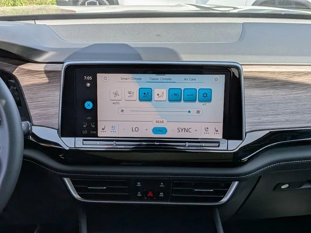 New 2026 Black Volkswagen 2.0T SEL image 21