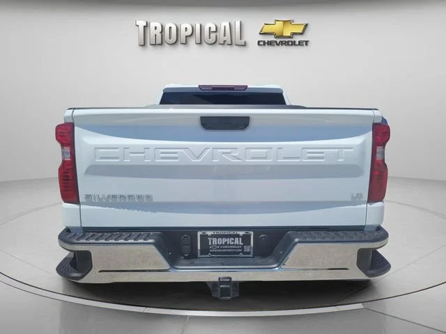 New 2026 Summit White Chevrolet LT image 4