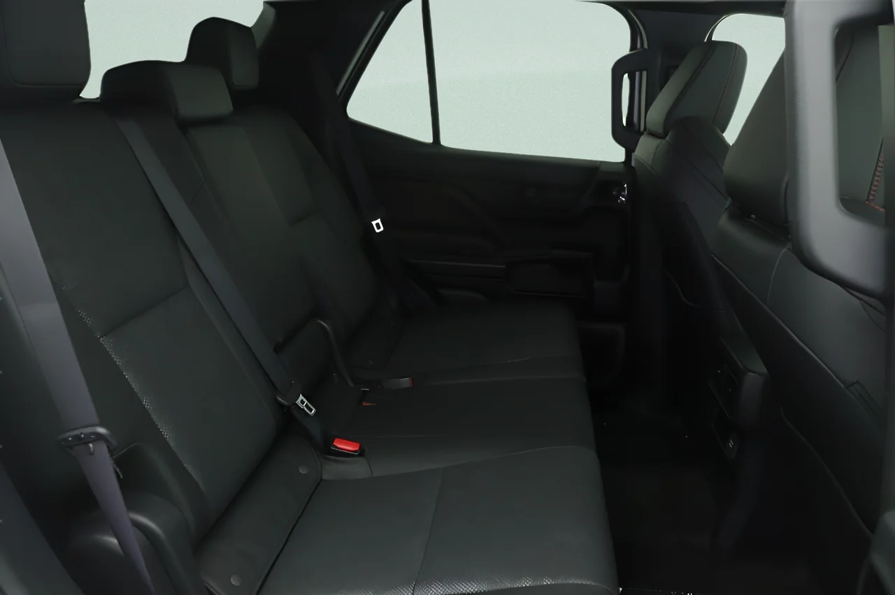 Used 2025 White Toyota 4WD TRD Pro 4WD image 29