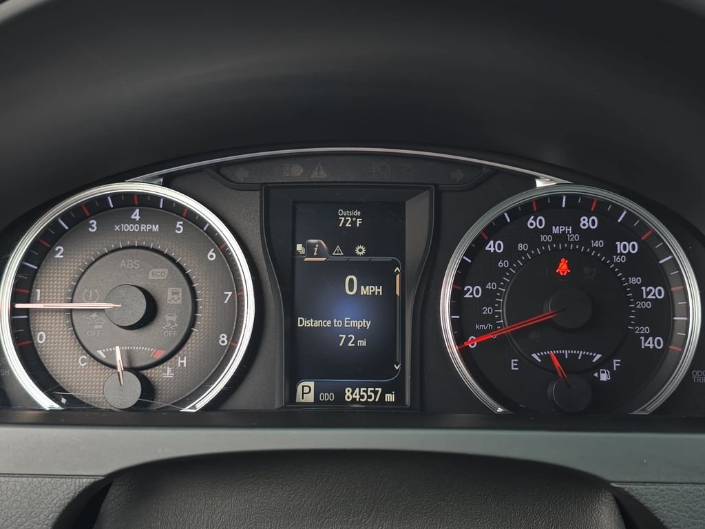 Used 2017  Toyota SE image 21