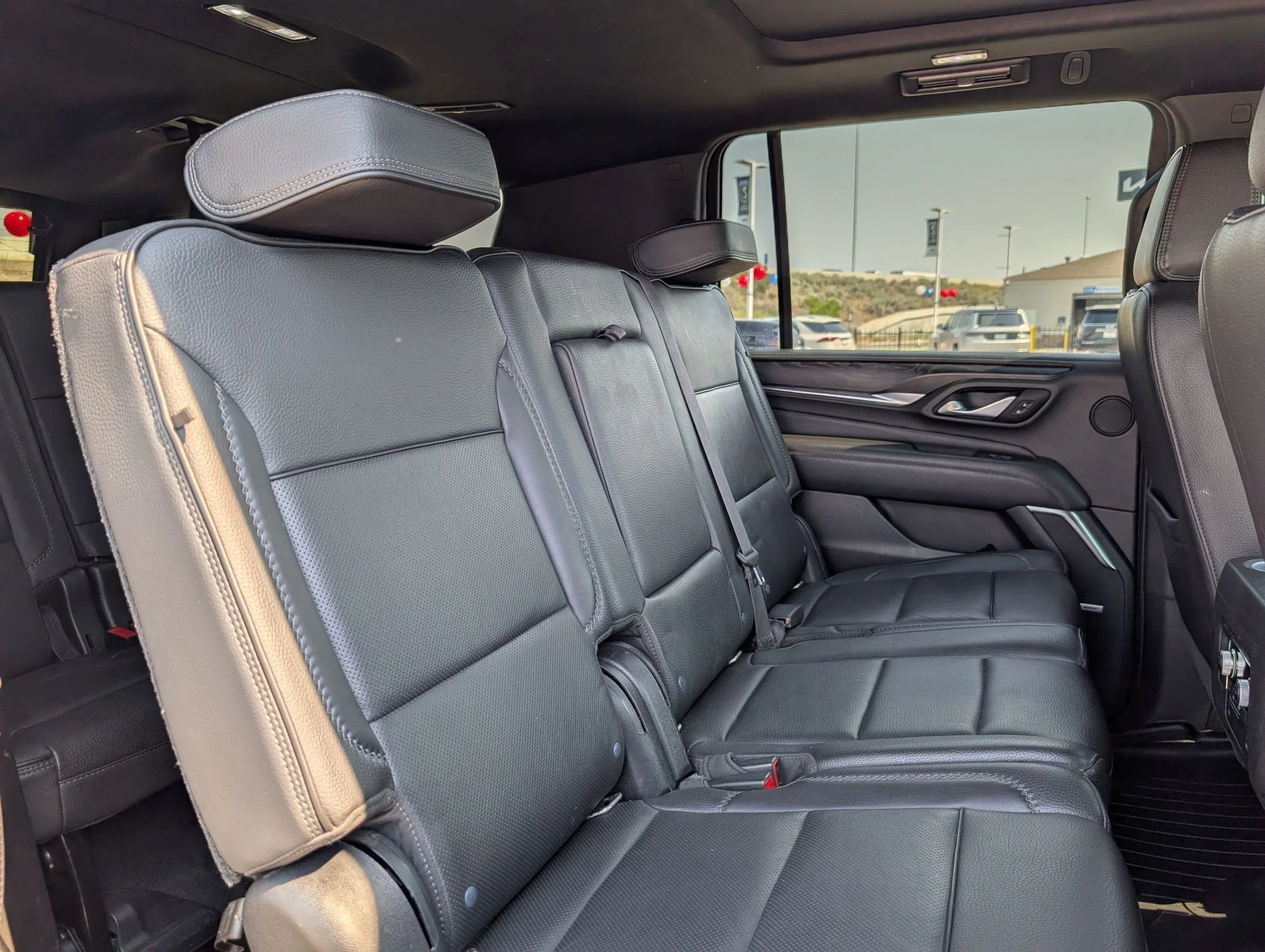Used 2021 Onyx Black GMC Denali image 27