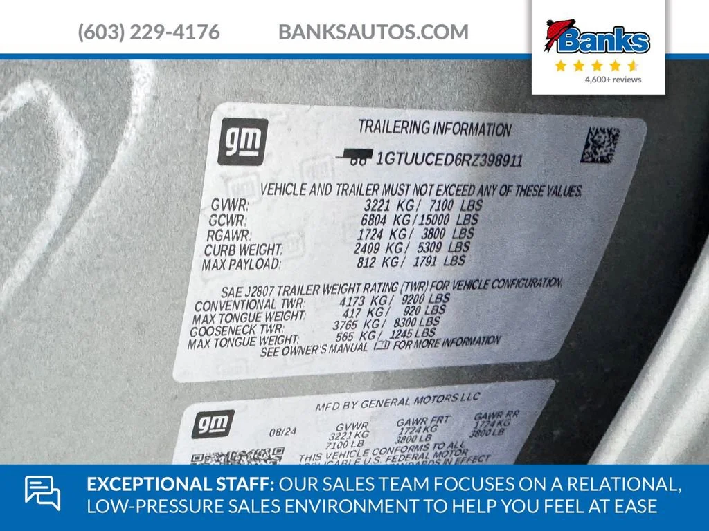 Certified Used 2024 Sterling Metallic GMC Elevation image 10
