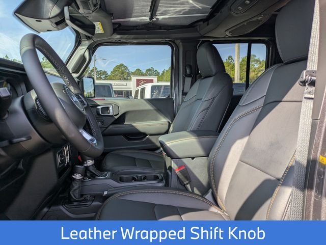 2026 Jeep Wrangler 4-Door Sahara - Photo 16