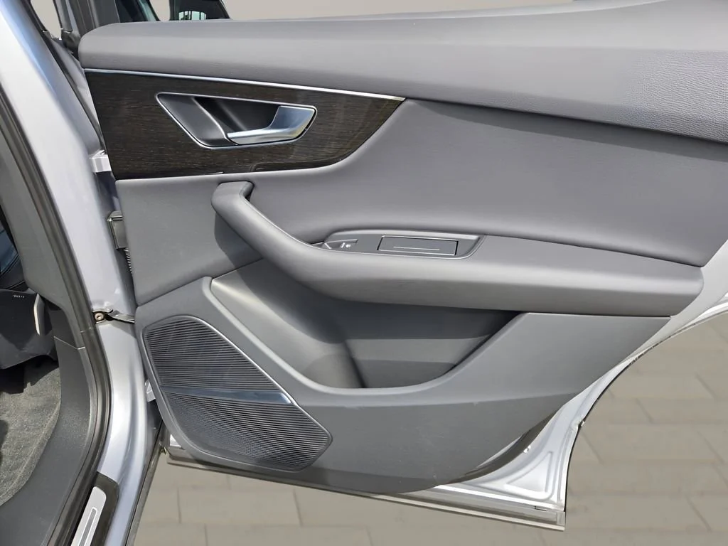 2022 Audi Q7 Premium Plus - Photo 14